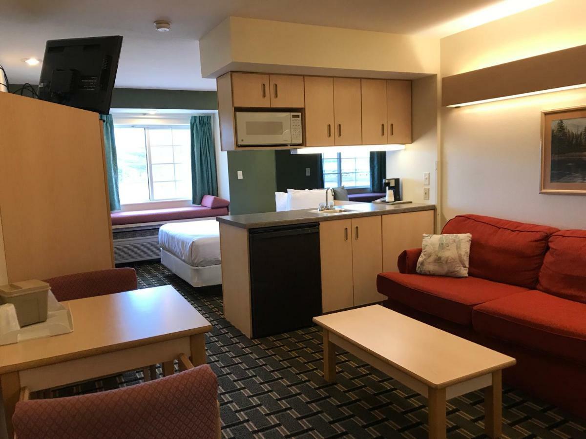 Mariner's Village Resort Carlyle Esterno foto